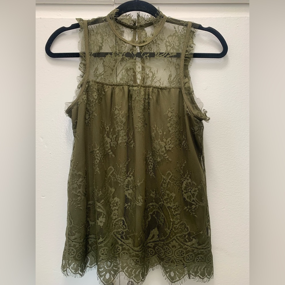 Xhilaration women’s lace top, dark green size: small